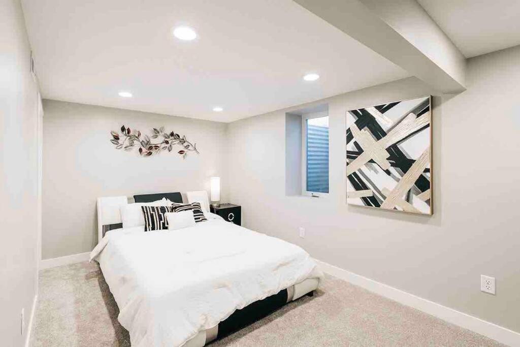 Beautiful Luxury Home Freshly Renovated With Big Yard, Seating & Grill Pad Cottage Grove Exterior photo